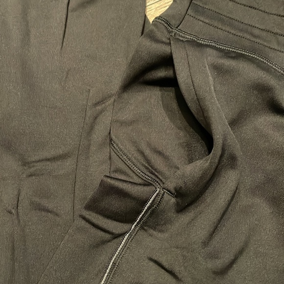 Lululemon Flurry Up High-Rise Jogger Size 6 - Picture 3 of 14